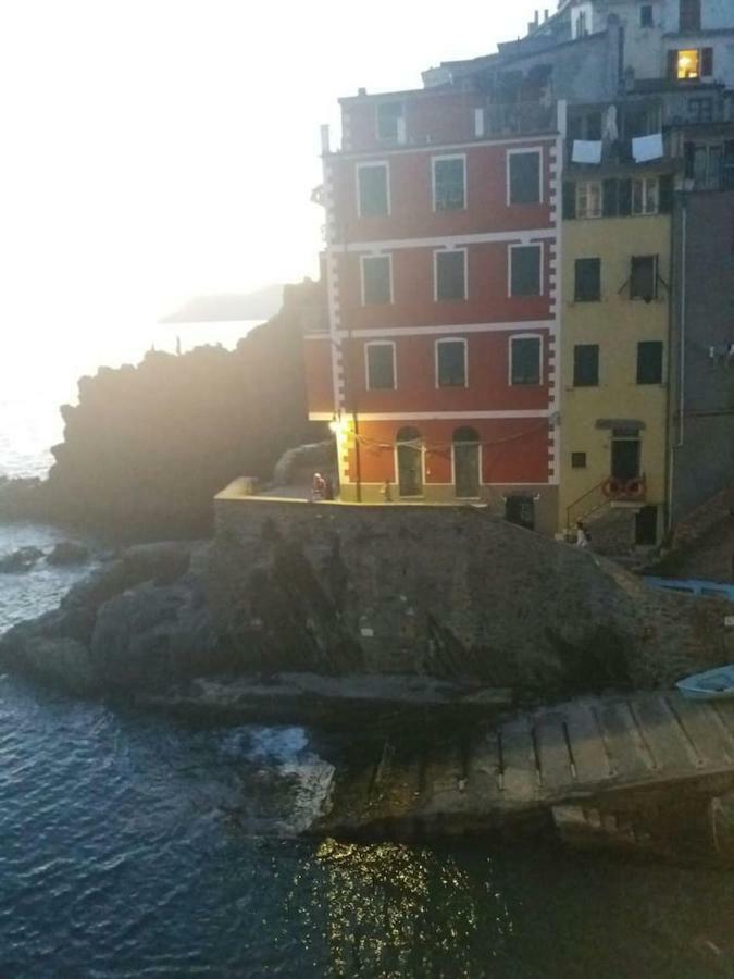 Ca'La Luna - In Centro Con Terrazza Daire Riomaggiore Dış mekan fotoğraf